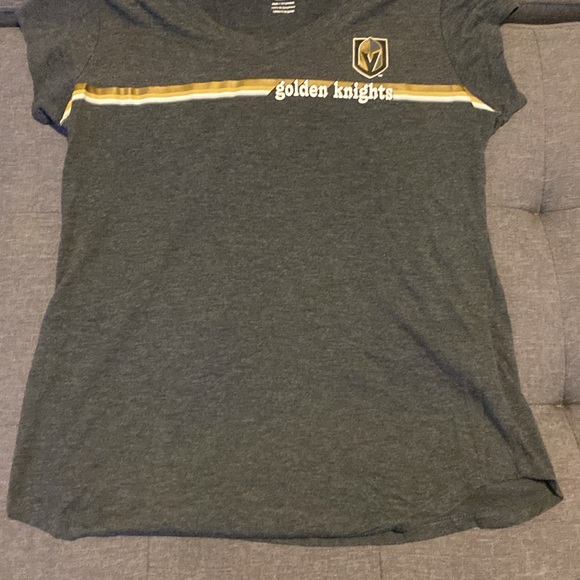 Vegas Golden Knights Womens Tee Size Medium 8/10 Short Sleeve T-Shirt NHL Hockey - Picture 2 of 10